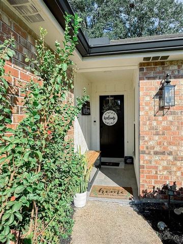 4549 Highland Dr Drive, Lake Charles, LA 70605