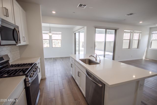 21326 W ROANOKE Avenue, Buckeye, AZ 85396