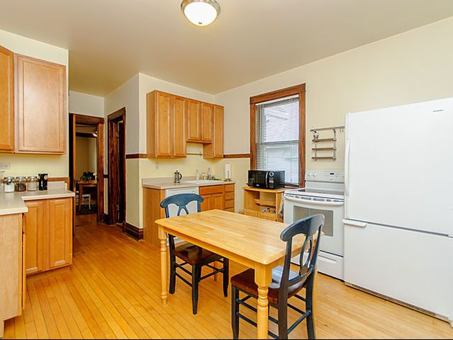 541 Beloit Avenue 2, Forest Park, IL 60130