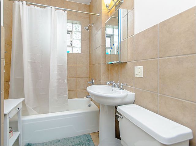 541 Beloit Avenue 2, Forest Park, IL 60130