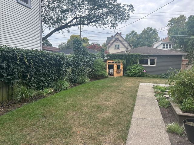 541 Beloit Avenue 2, Forest Park, IL 60130