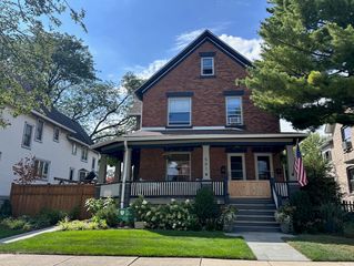 541 Beloit Avenue 2, Forest Park, IL 60130