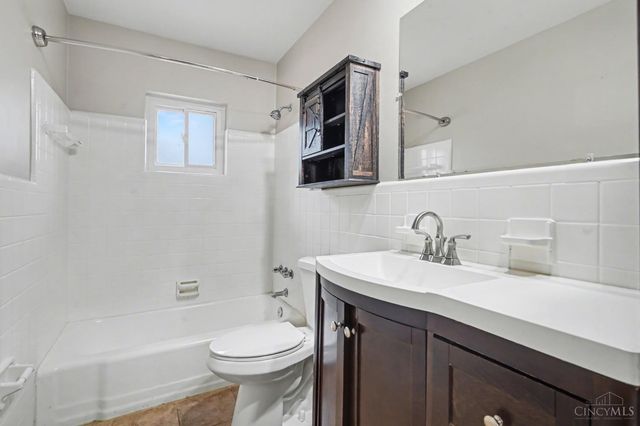 2026 Bellglade Terrace, Green Twp, OH 45238
