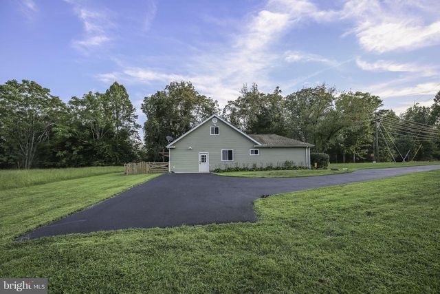 38 ORDINARY RD, Mineral, VA 23117