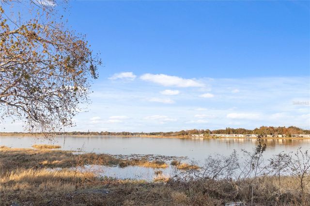 1836 N CRYSTAL LAKE DRIVE 19, Lakeland, FL 33801