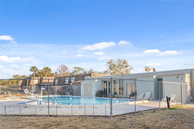 1836 N CRYSTAL LAKE DRIVE 19, Lakeland, FL 33801