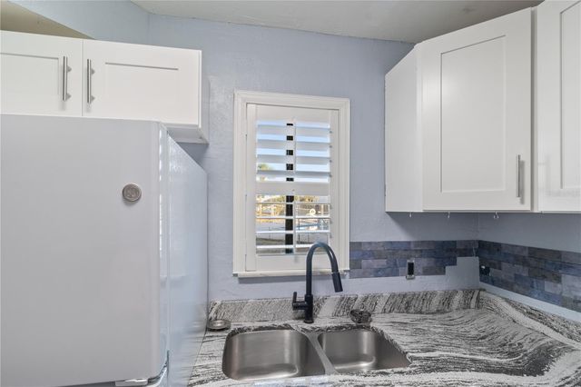 1836 N CRYSTAL LAKE DRIVE 19, Lakeland, FL 33801