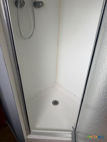 203 Houston Street, Port Lavaca, TX 77979