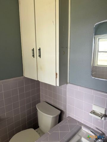 203 Houston Street, Port Lavaca, TX 77979