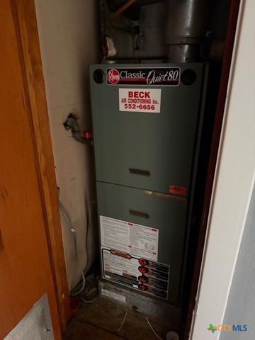 203 Houston Street, Port Lavaca, TX 77979