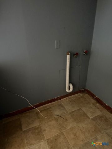 203 Houston Street, Port Lavaca, TX 77979