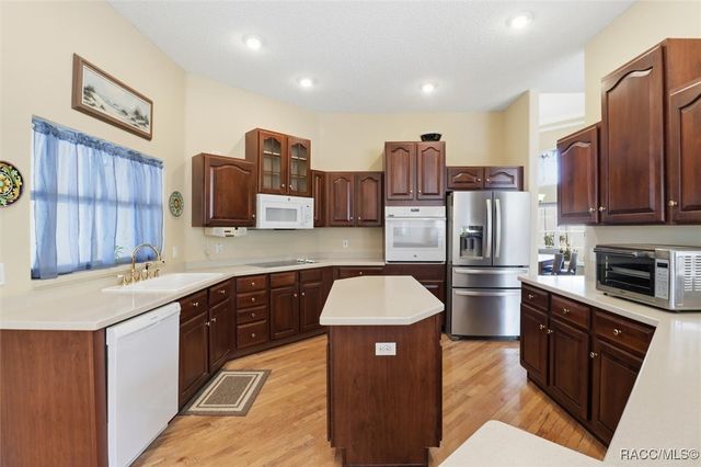 5528 W Hunters Ridge Circle, Lecanto, FL 34461