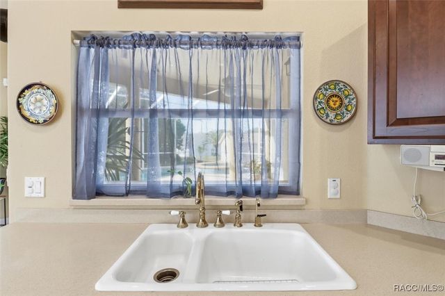 5528 W Hunters Ridge Circle, Lecanto, FL 34461