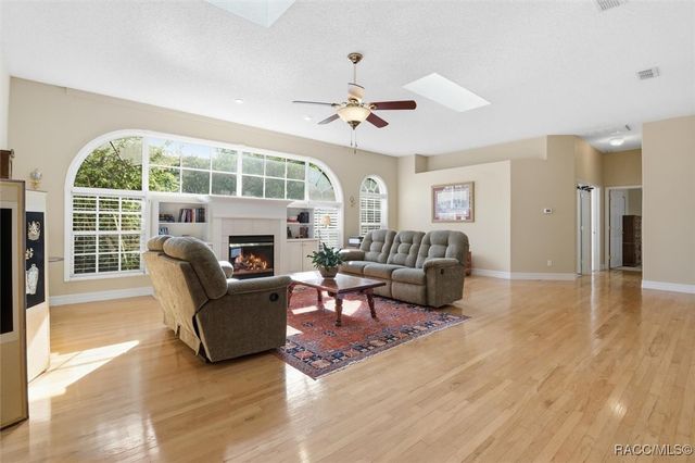 5528 W Hunters Ridge Circle, Lecanto, FL 34461