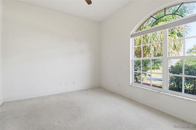 5528 W Hunters Ridge Circle, Lecanto, FL 34461