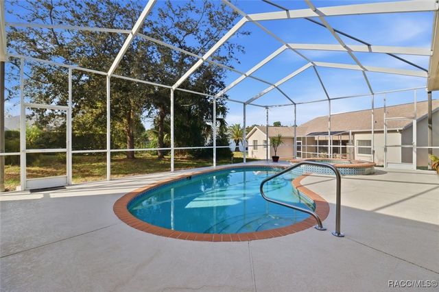 5528 W Hunters Ridge Circle, Lecanto, FL 34461