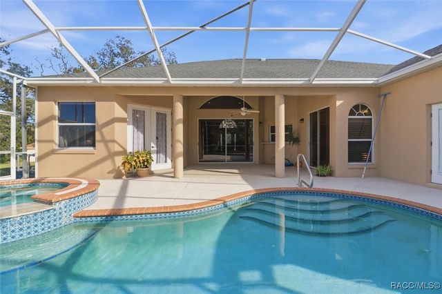 5528 W Hunters Ridge Circle, Lecanto, FL 34461