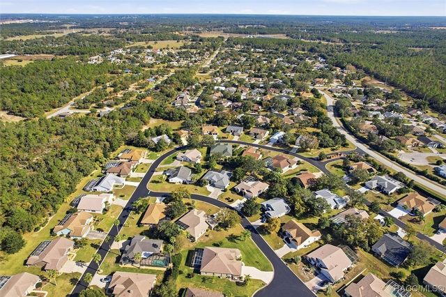 5528 W Hunters Ridge Circle, Lecanto, FL 34461