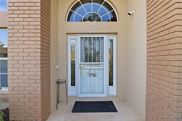 5528 W Hunters Ridge Circle, Lecanto, FL 34461