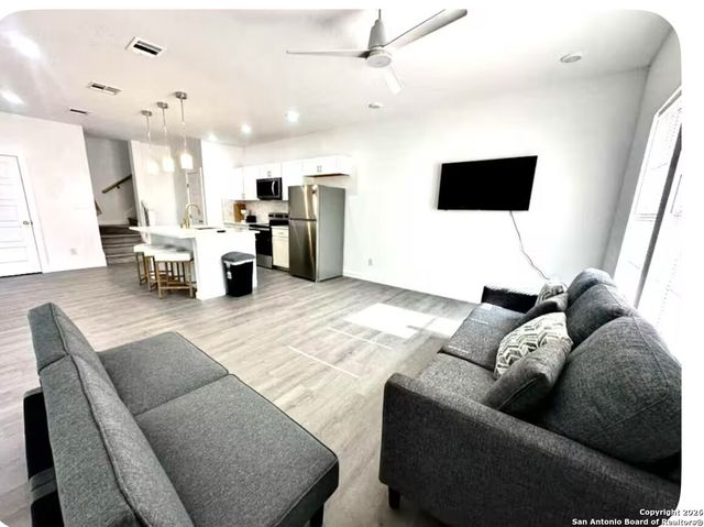 829 kayton ave, San Antonio, TX 78210