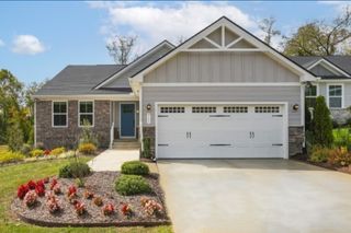711 Cottage Dr, Columbia, TN 38401