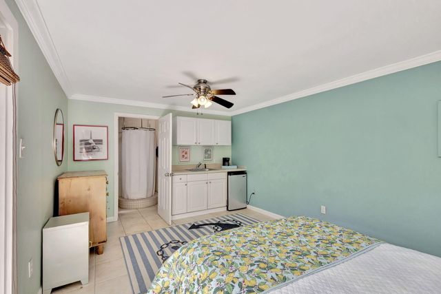 535 28th Street, West Palm Beach, FL 33407