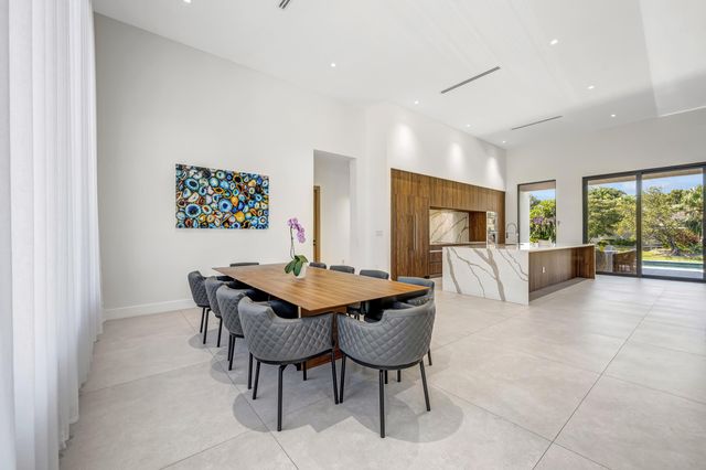 1000 SW 93rd Avenue, Plantation, FL 33324