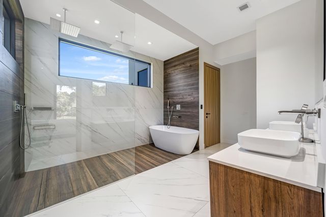 1000 SW 93rd Avenue, Plantation, FL 33324