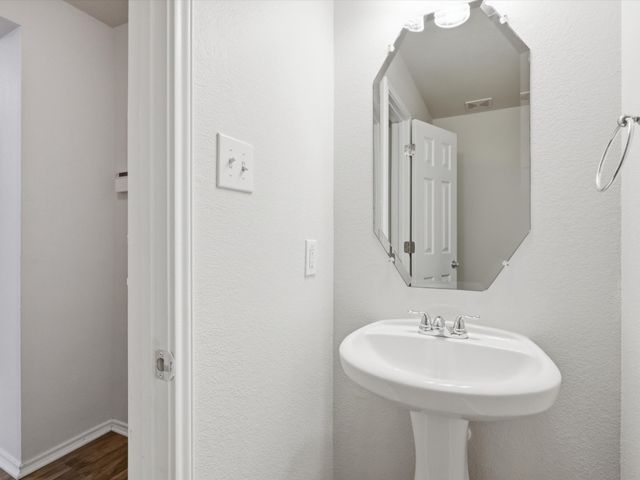 1356 N Cozumel Street, Grand Prairie, TX 75051