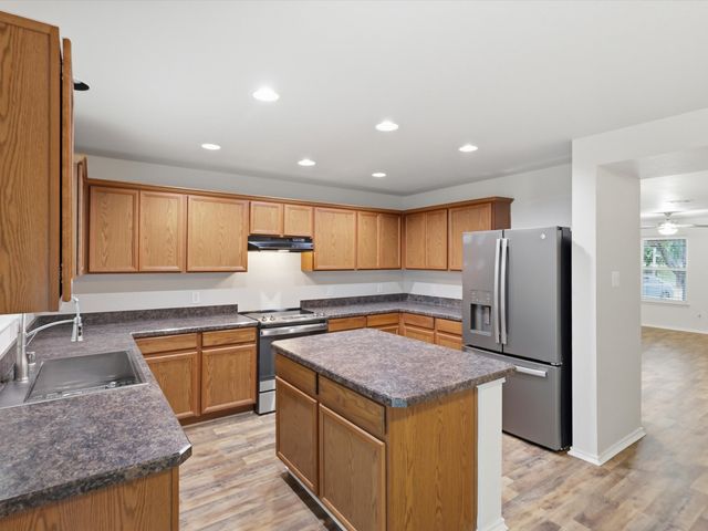 1356 N Cozumel Street, Grand Prairie, TX 75051