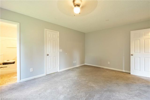 9 Pear Tree Court, Greensboro, NC 27401