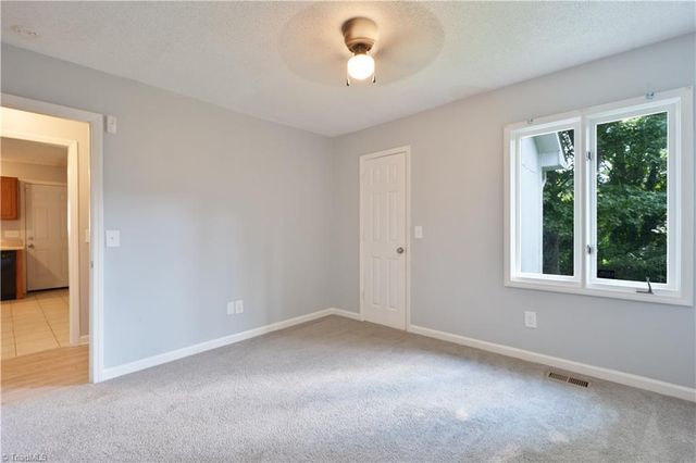 9 Pear Tree Court, Greensboro, NC 27401