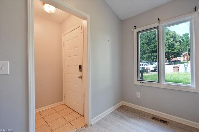 9 Pear Tree Court, Greensboro, NC 27401