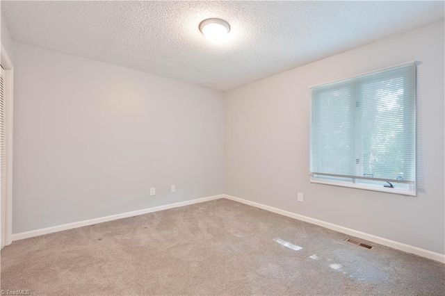 9 Pear Tree Court, Greensboro, NC 27401