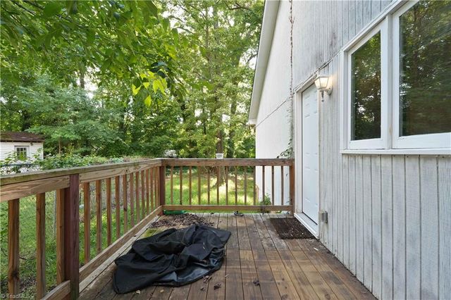 9 Pear Tree Court, Greensboro, NC 27401