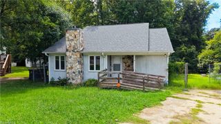 9 Pear Tree Court, Greensboro, NC 27401