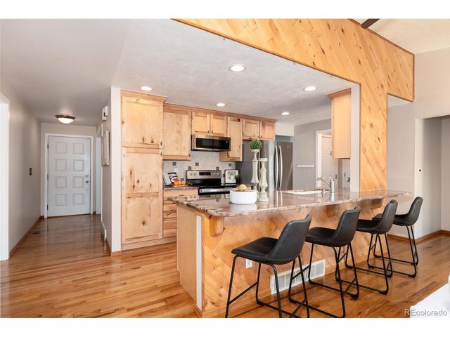 18622 E Kent Dr, Aurora, CO 80013