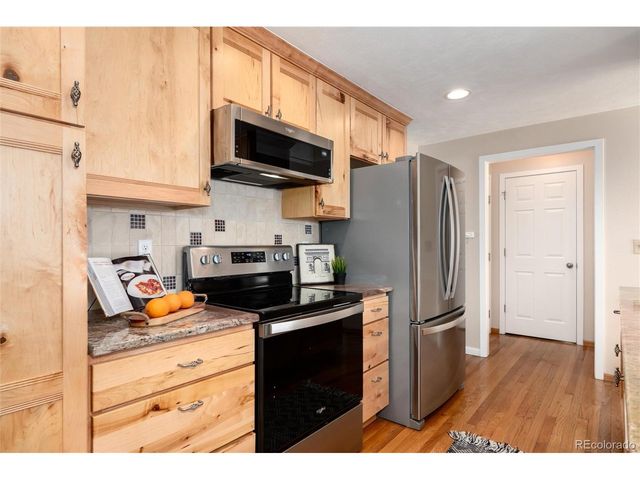 18622 E Kent Dr, Aurora, CO 80013