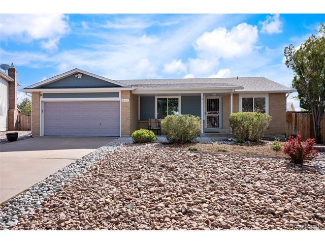 18622 E Kent Dr, Aurora, CO 80013