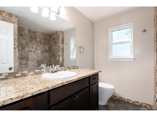 18622 E Kent Dr, Aurora, CO 80013