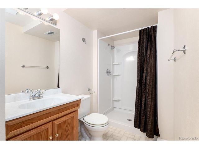 18622 E Kent Dr, Aurora, CO 80013