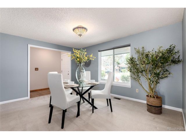 18622 E Kent Dr, Aurora, CO 80013