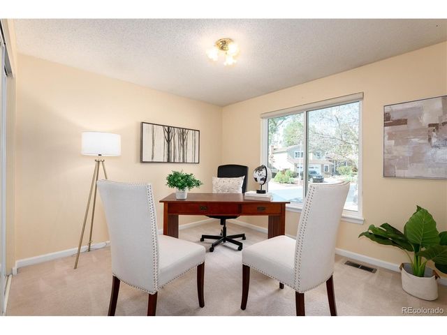 18622 E Kent Dr, Aurora, CO 80013