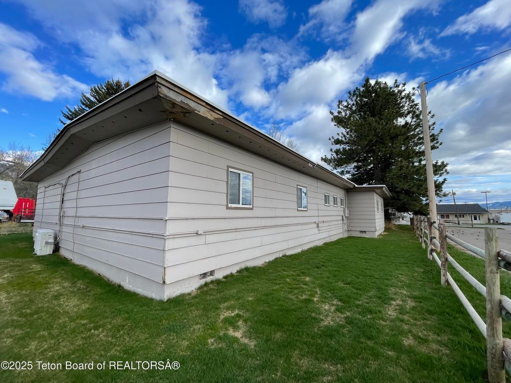 47 E 4TH AVE Avenue, Afton, WY 83110 photo 3