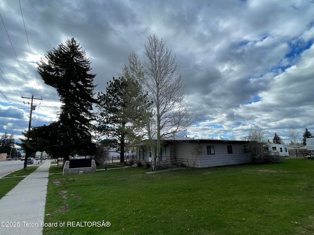 47 E 4TH AVE Avenue, Afton, WY 83110 photo 4