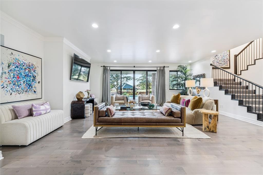 5801 Oak Tree Road, Edmond, OK 73025