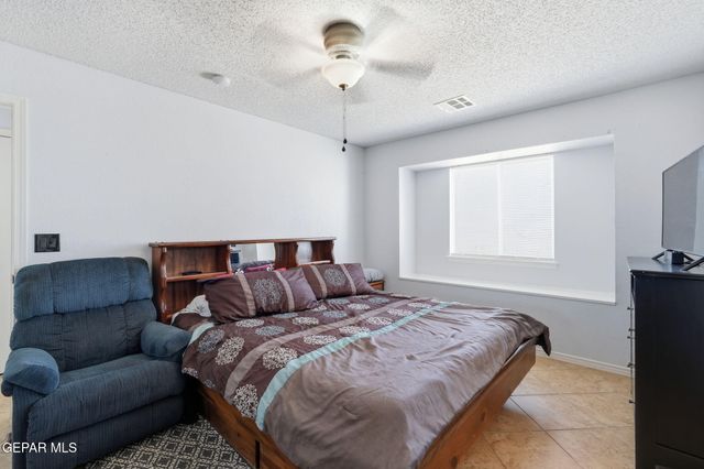 13005 ALFREDO APODACA Drive, El Paso, TX 79938