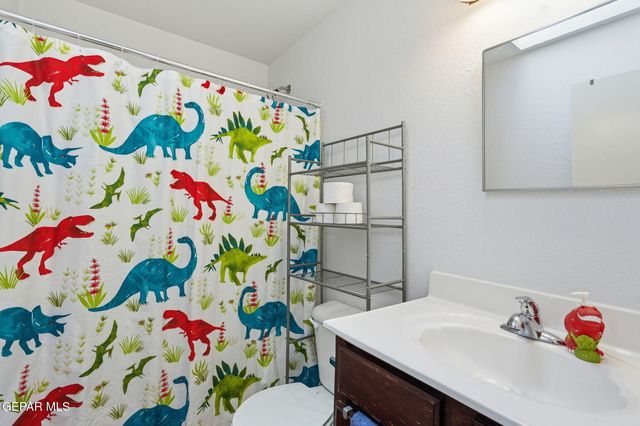 13005 ALFREDO APODACA Drive, El Paso, TX 79938