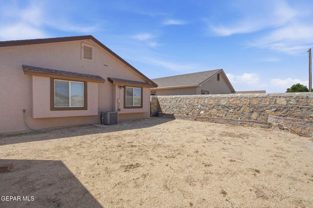 13005 ALFREDO APODACA Drive, El Paso, TX 79938