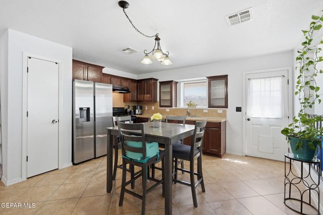 13005 ALFREDO APODACA Drive, El Paso, TX 79938